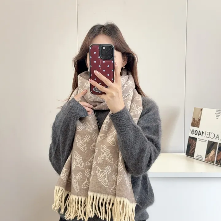 スーパーコピー ヴィヴィアン・ウエストウッド マフラー