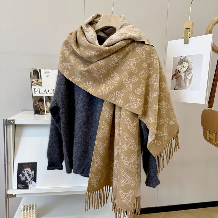 スーパーコピー ヴィヴィアン・ウエストウッド マフラー