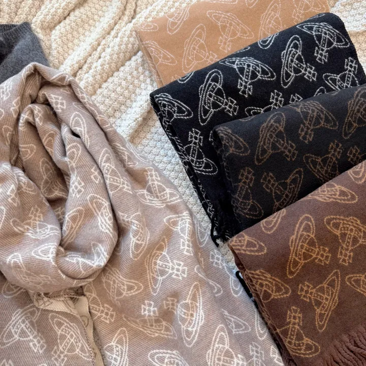 スーパーコピー ヴィヴィアン・ウエストウッド マフラー