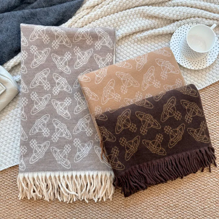 スーパーコピー ヴィヴィアン・ウエストウッド マフラー