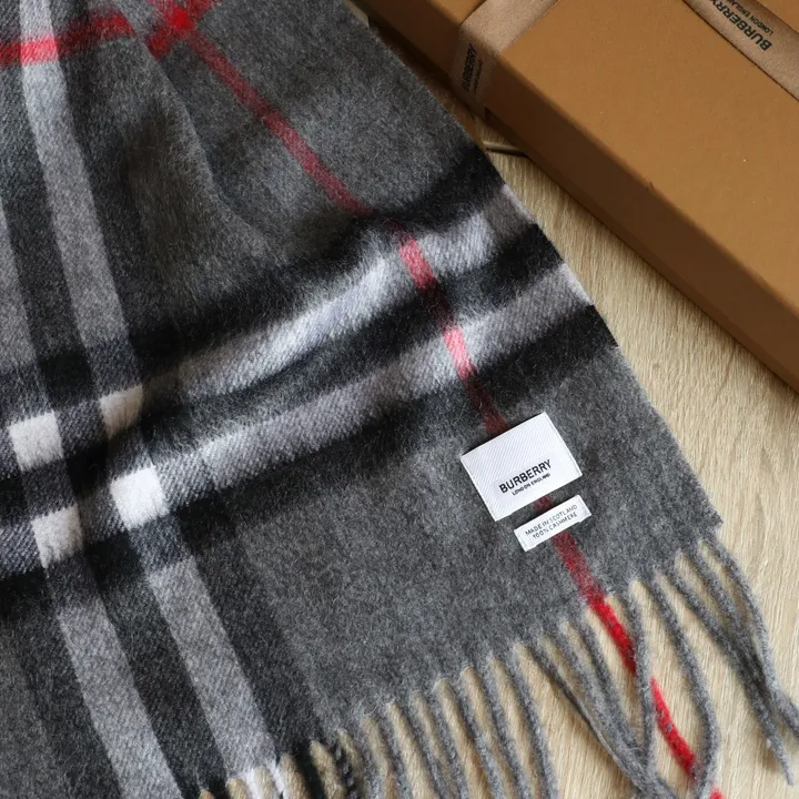 スーパーコピー バーバリー ス マフラー