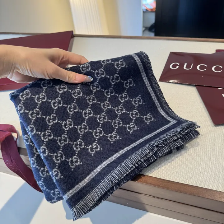 スーパーコピー グッチ マフラー