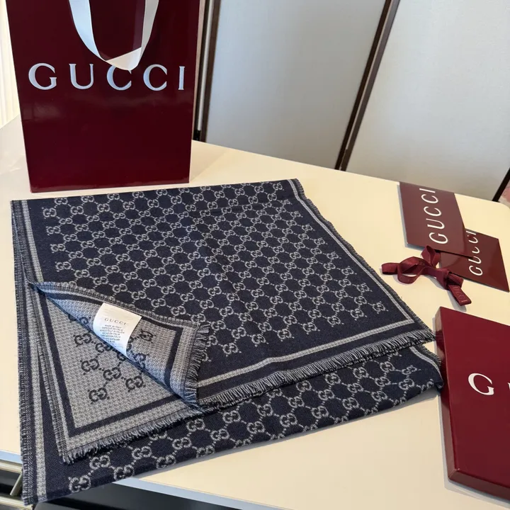 スーパーコピー グッチ マフラー