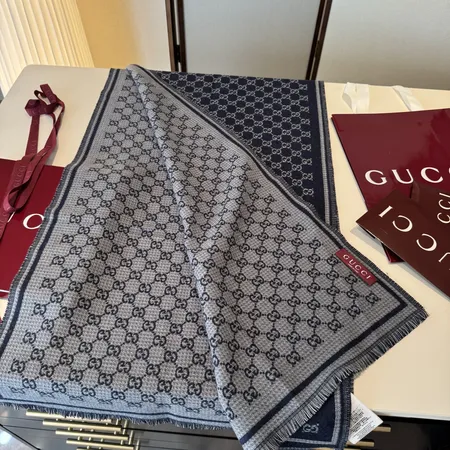 スーパーコピー グッチ マフラー