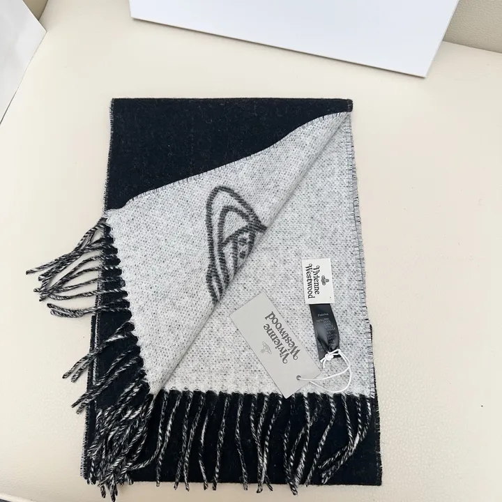 スーパーコピー ヴィヴィアン・ウエストウッド マフラー