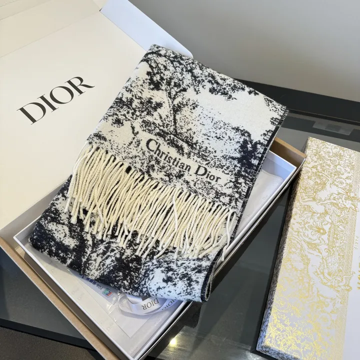 スーパーコピー ディオール マフラー