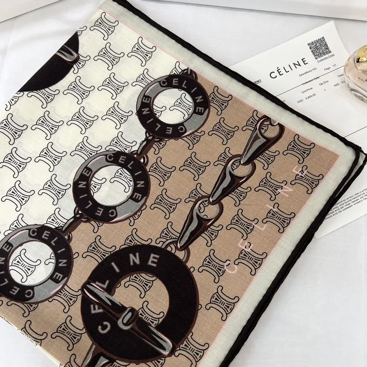 スーパーコピー セリーヌ マフラー