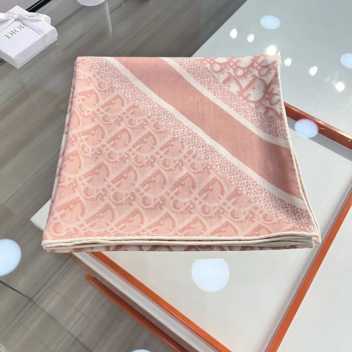 スーパーコピー ディオール マフラー