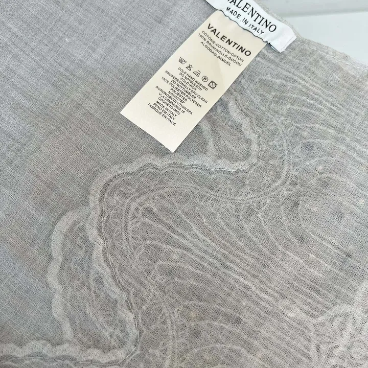 スーパーコピー ヴァレンティノ マフラー