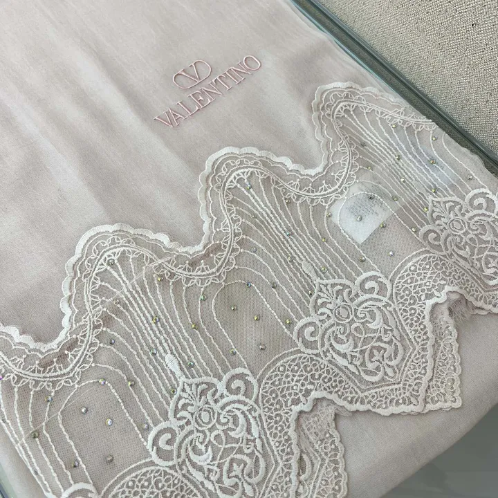 スーパーコピー ヴァレンティノ マフラー