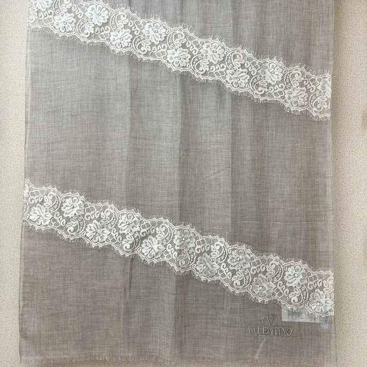 スーパーコピー ヴァレンティノ マフラー