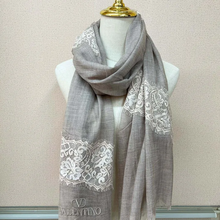 スーパーコピー ヴァレンティノ マフラー