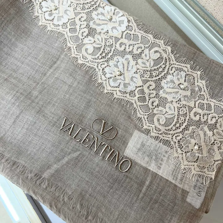 スーパーコピー ヴァレンティノ マフラー