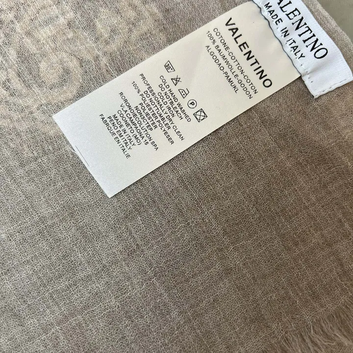 スーパーコピー ヴァレンティノ マフラー