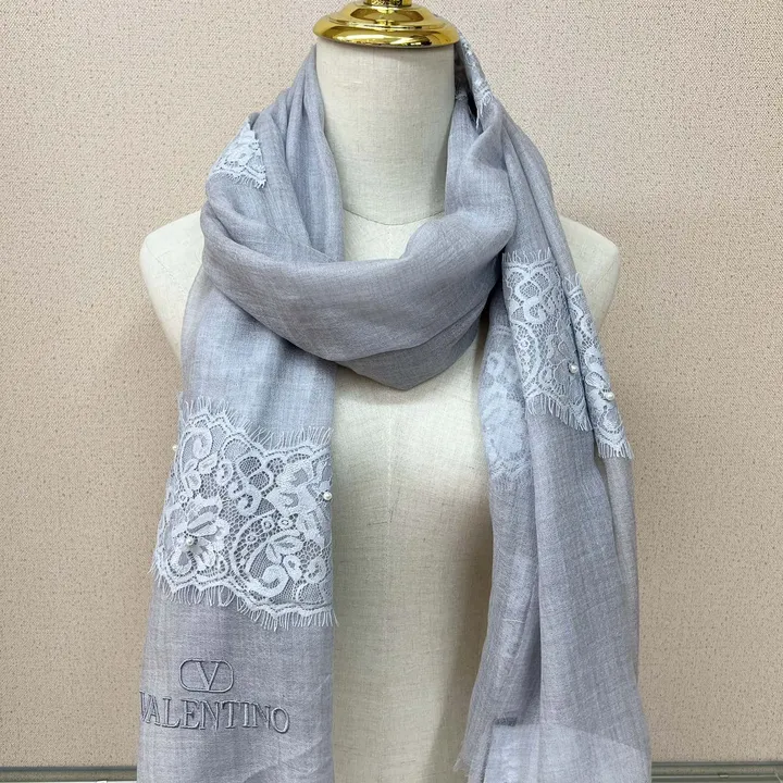 スーパーコピー ヴァレンティノ マフラー