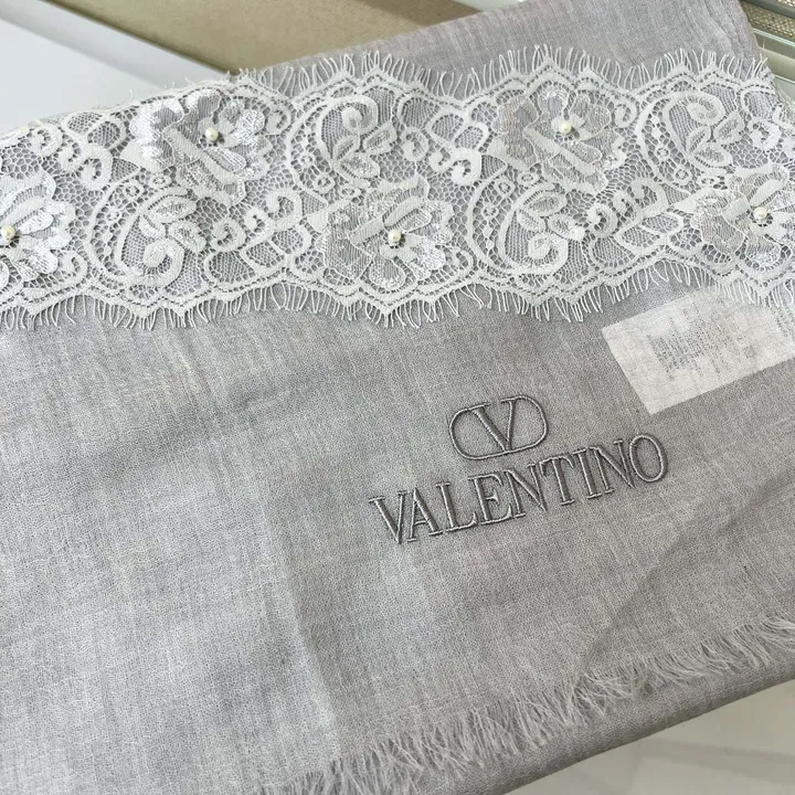 スーパーコピー ヴァレンティノ マフラー