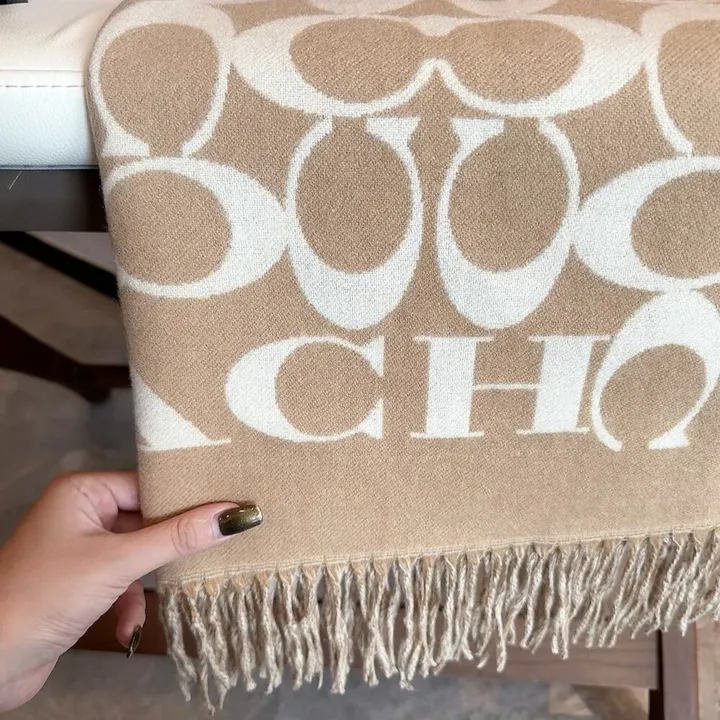 スーパーコピー コーチ マフラー