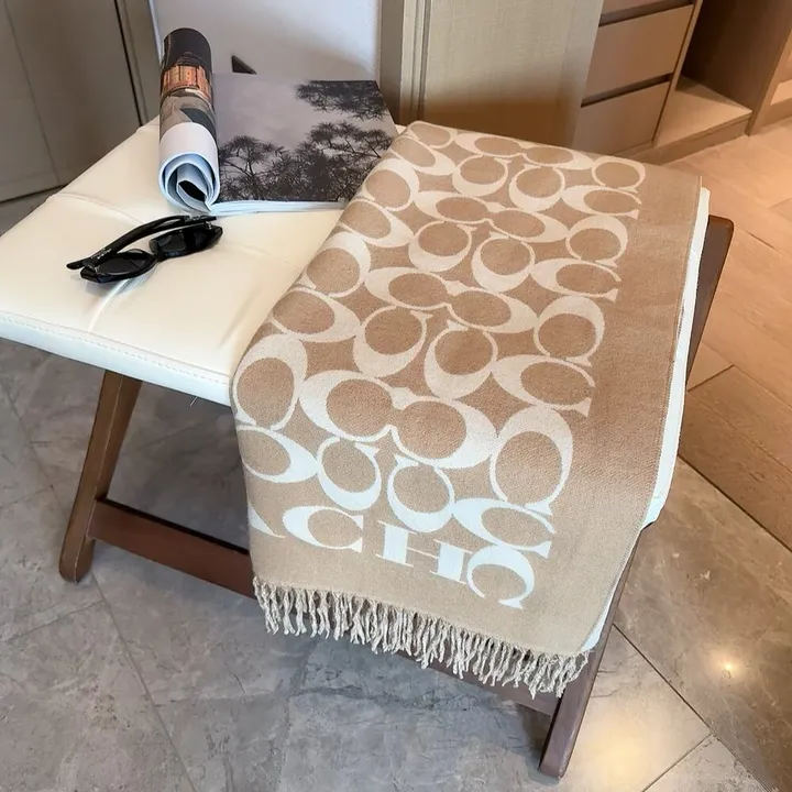 スーパーコピー コーチ マフラー