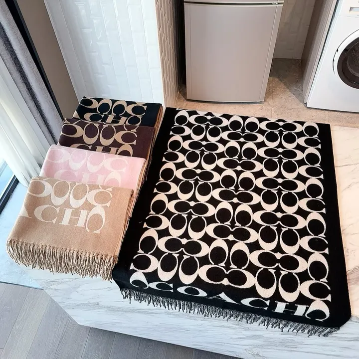 スーパーコピー コーチ マフラー