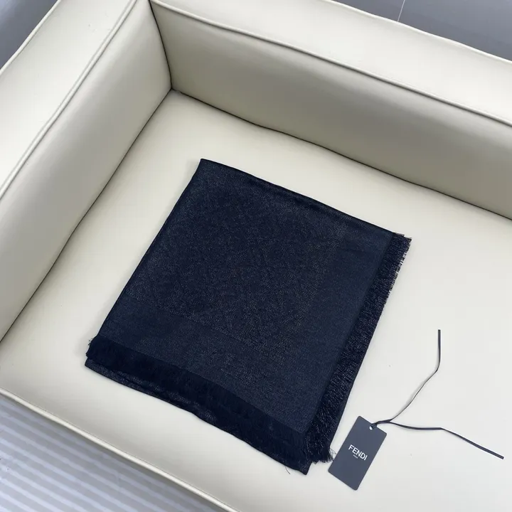 スーパーコピー フェンディ マフラー