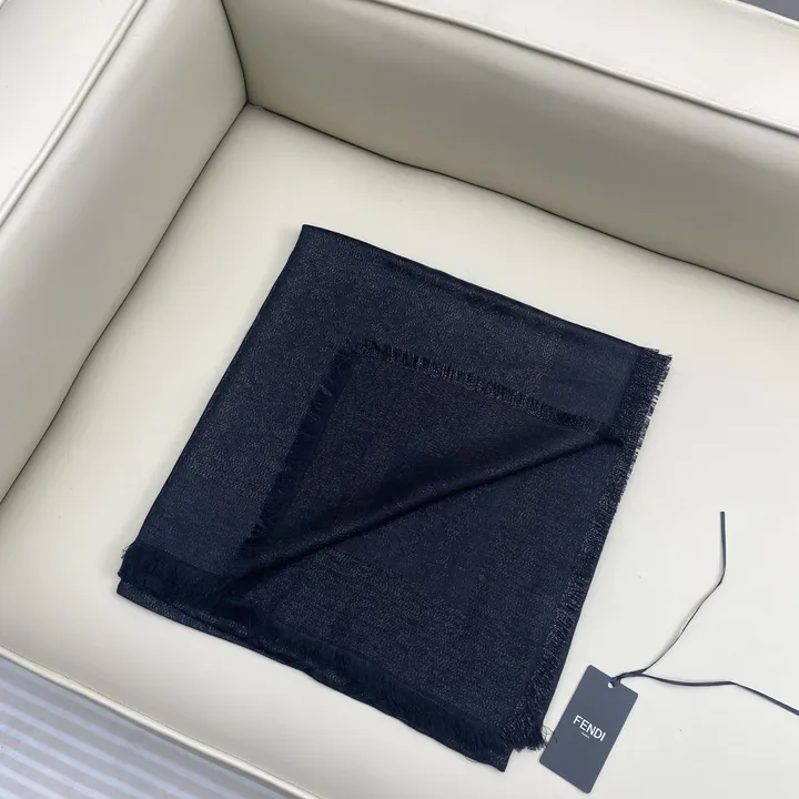 スーパーコピー フェンディ マフラー