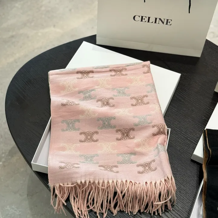 スーパーコピー セリーヌ マフラー