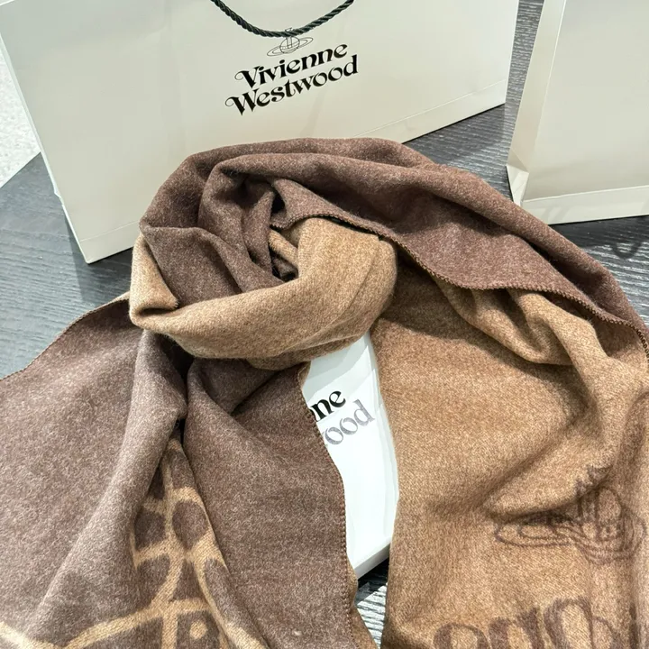 スーパーコピー ヴィヴィアン・ウエストウッド マフラー