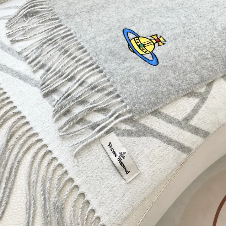 スーパーコピー ヴィヴィアン・ウエストウッド マフラー