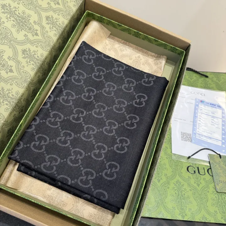 スーパーコピー グッチ マフラー