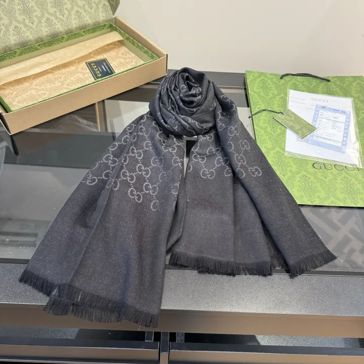 スーパーコピー グッチ マフラー