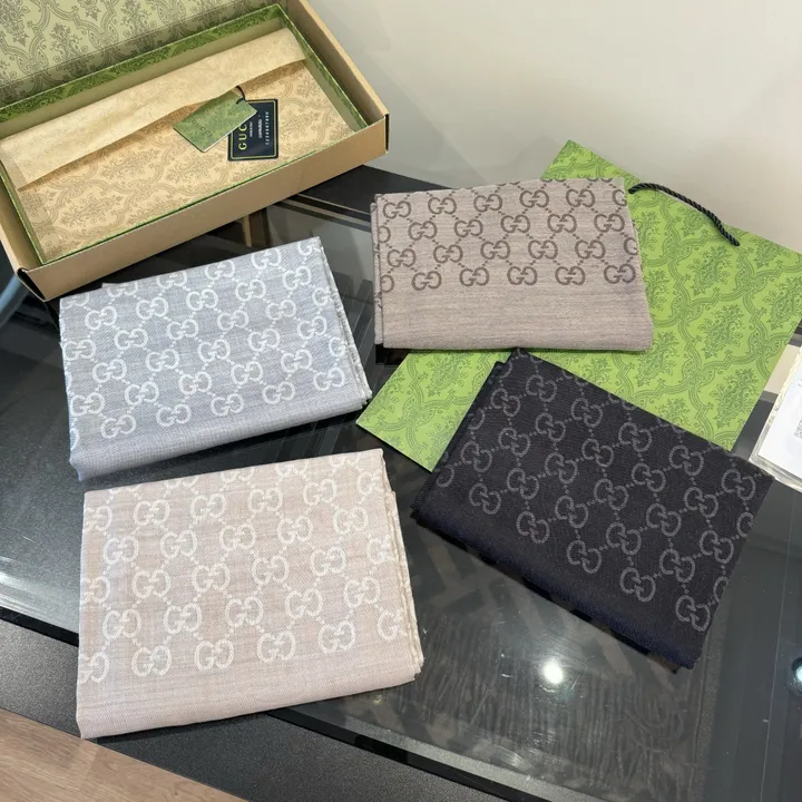 スーパーコピー グッチ マフラー