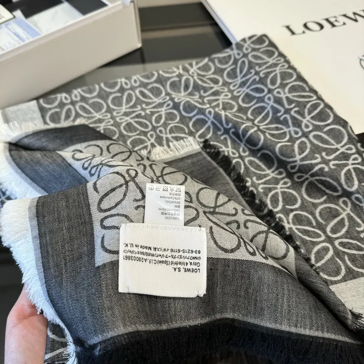 スーパーコピー ロエベ マフラー