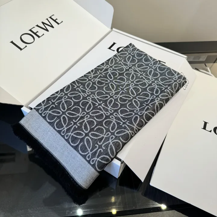 スーパーコピー ロエベ マフラー