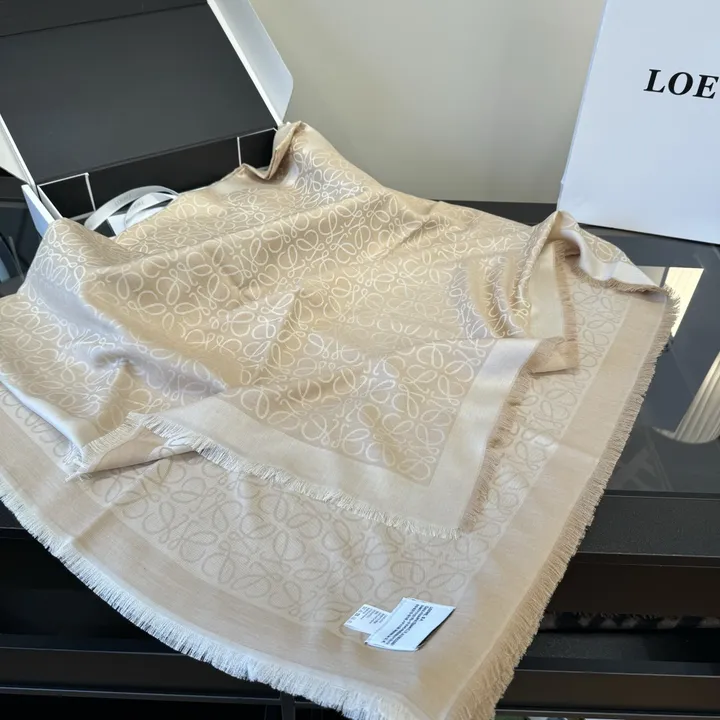 スーパーコピー ロエベ マフラー