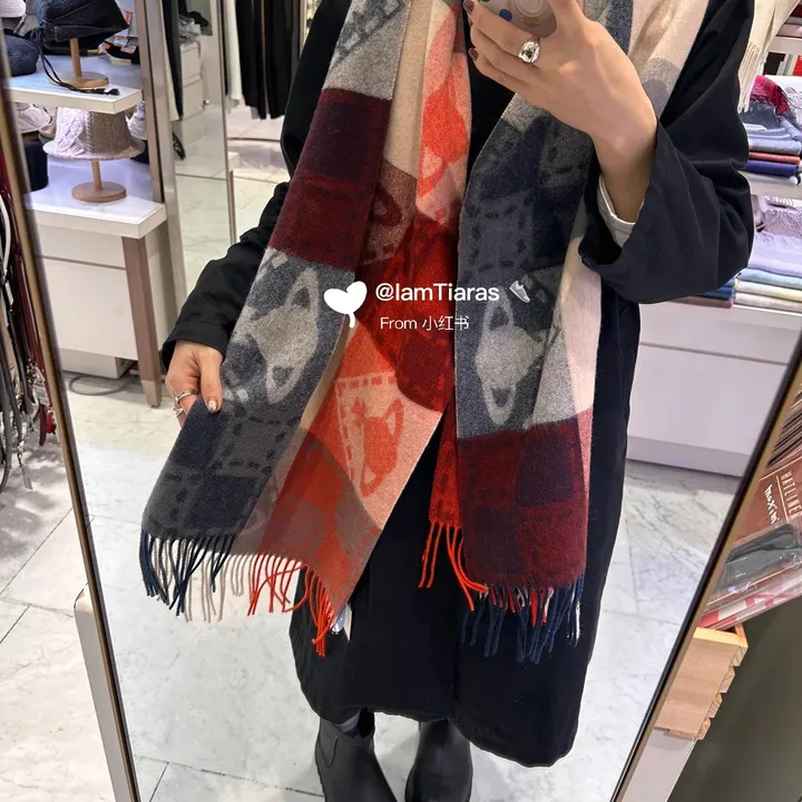 スーパーコピー ヴィヴィアン・ウエストウッド マフラー