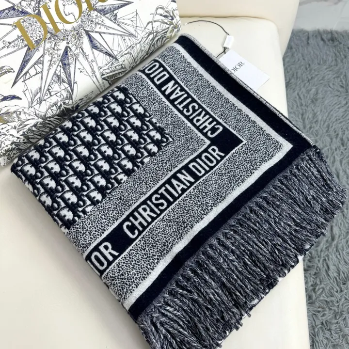 スーパーコピー ディオール マフラー