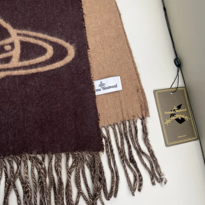 スーパーコピー ヴィヴィアン・ウエストウッド マフラー