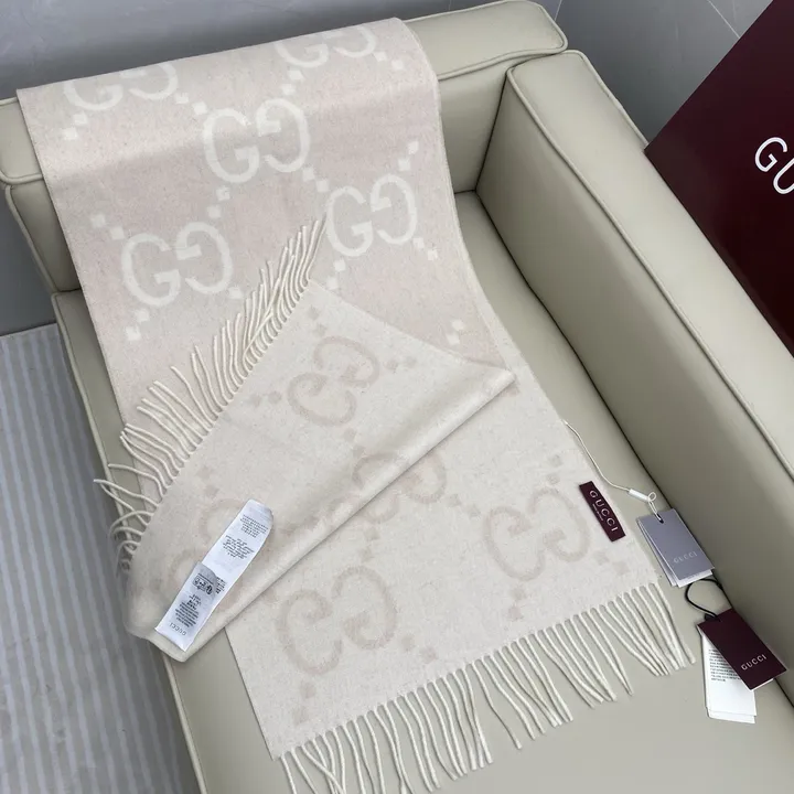 スーパーコピー グッチ マフラー