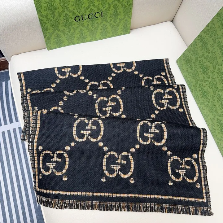 スーパーコピー グッチ マフラー