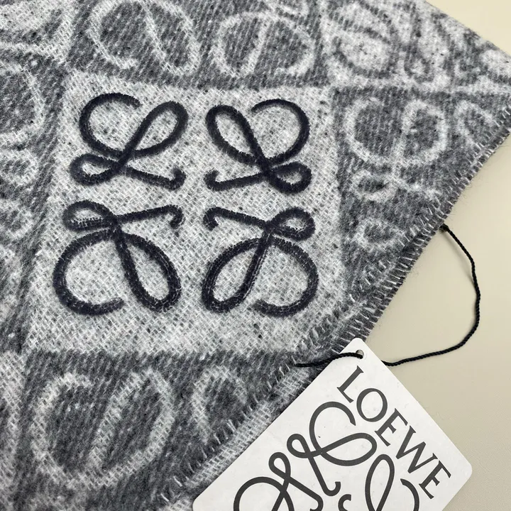 スーパーコピー ロエベ マフラー