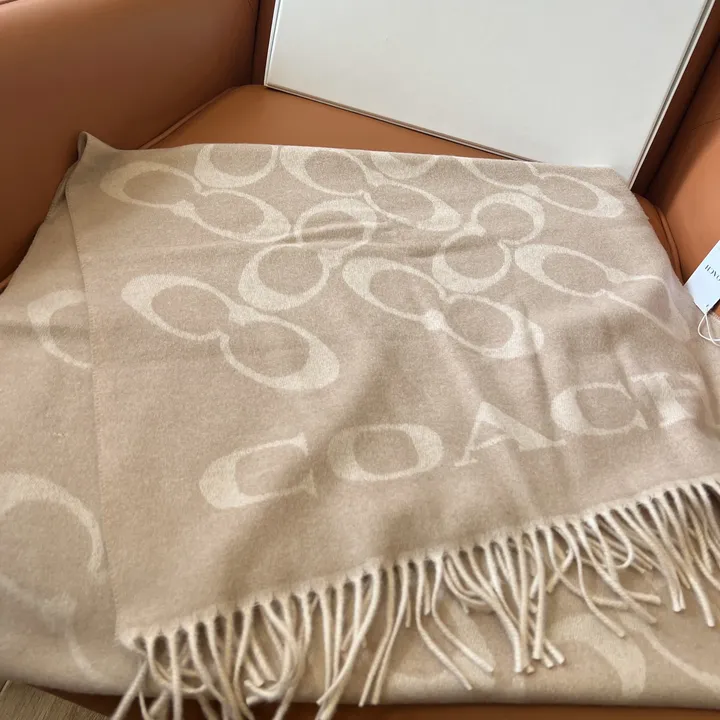 スーパーコピー コーチ マフラー