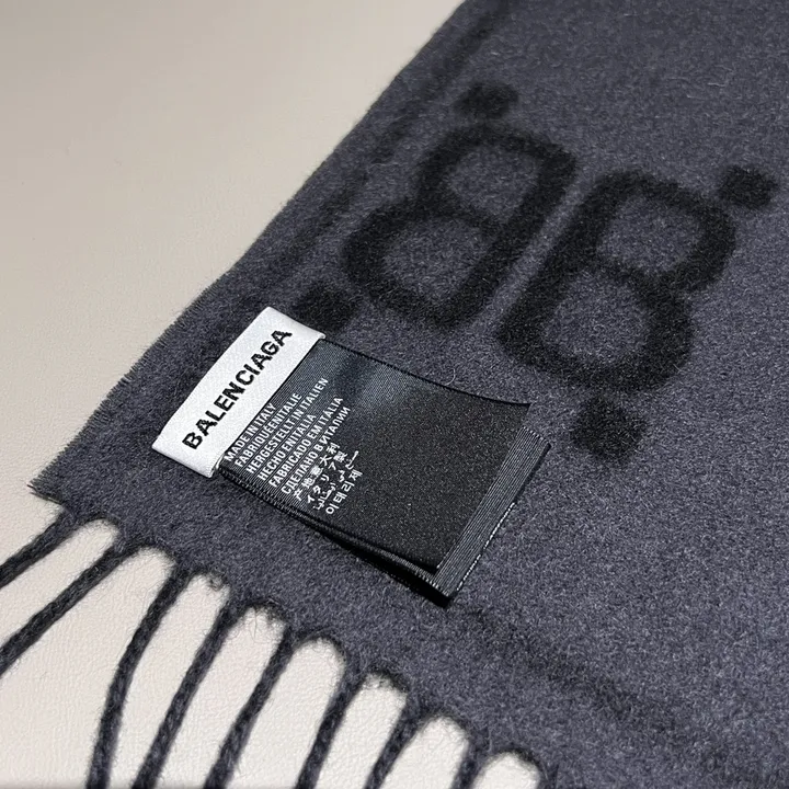 スーパーコピー セリーヌ マフラー