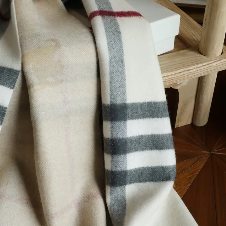 スーパーコピー バーバリー ス マフラー