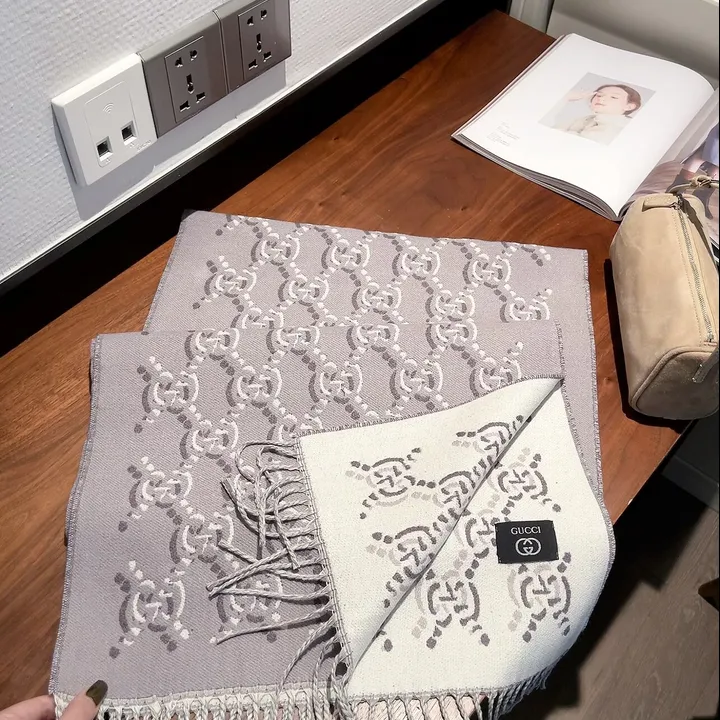 スーパーコピー グッチ マフラー