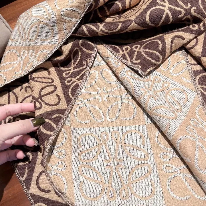 スーパーコピー ロエベ マフラー