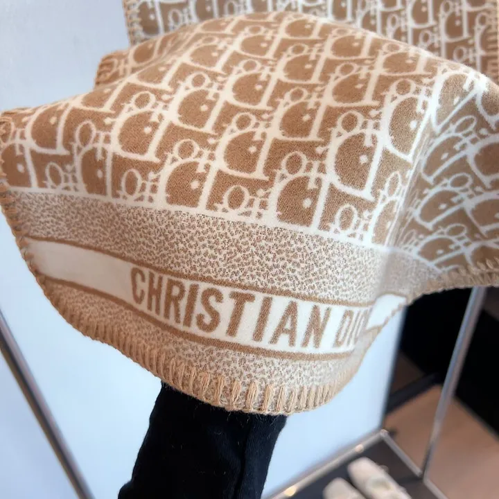 スーパーコピー ディオール マフラー