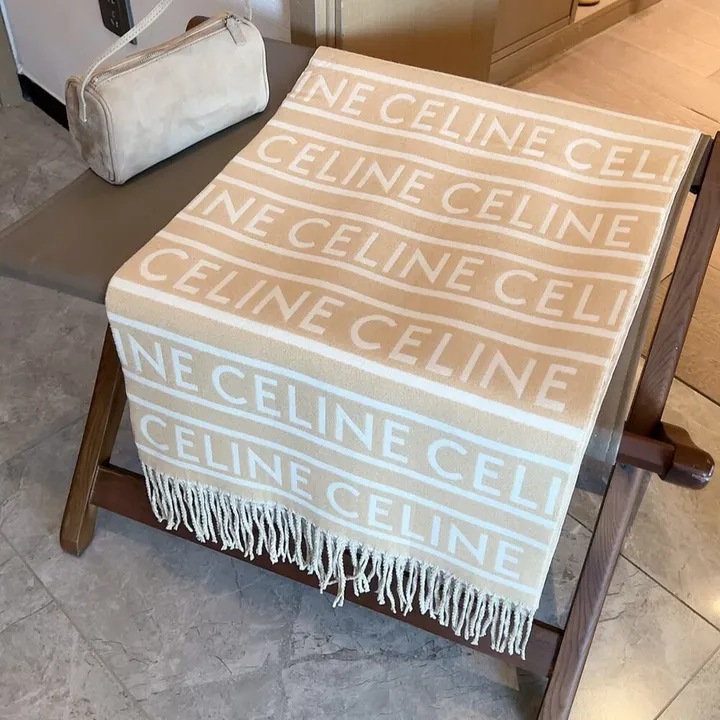 スーパーコピー セリーヌ マフラー