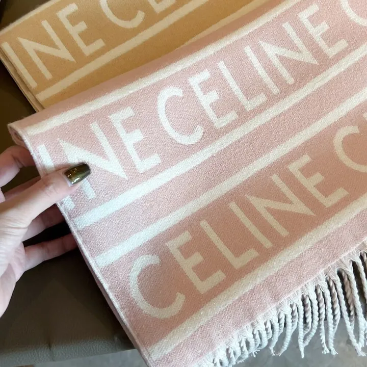 スーパーコピー セリーヌ マフラー