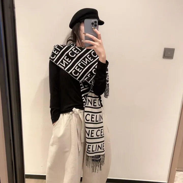 スーパーコピー セリーヌ マフラー