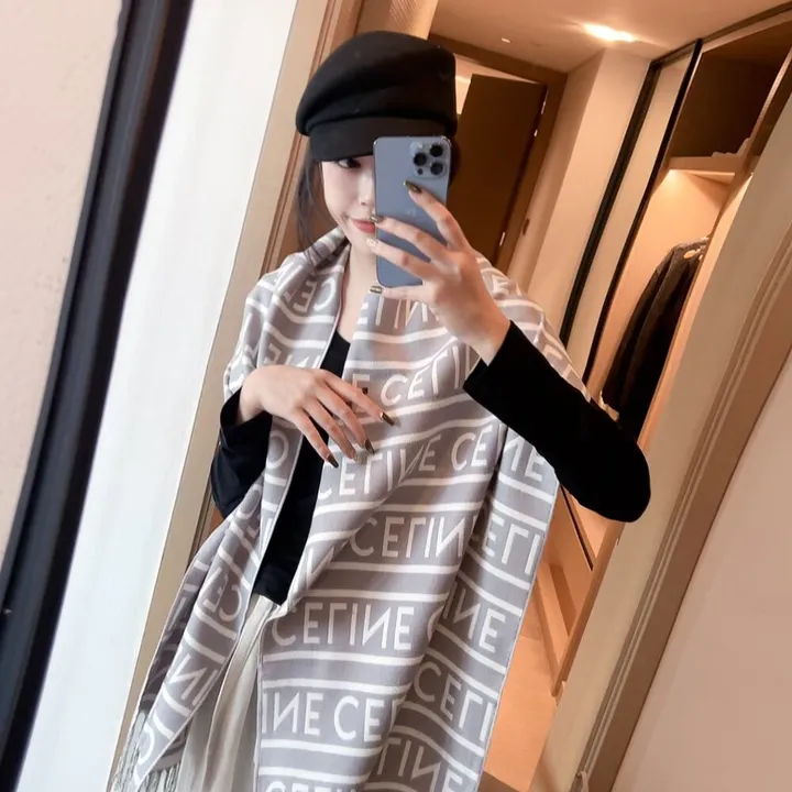 スーパーコピー セリーヌ マフラー